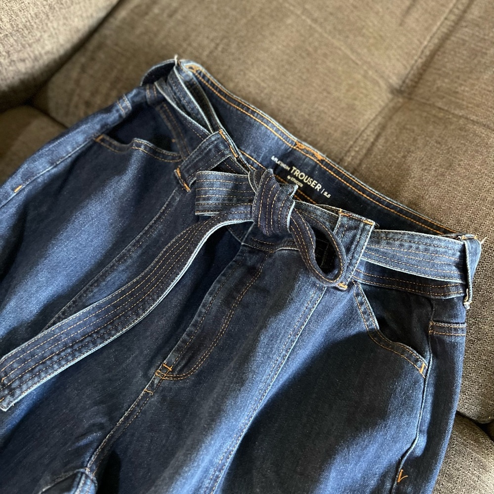 Chico’s Platinum Wide Leg Belted Trouser Jeans | Women’s 2.5